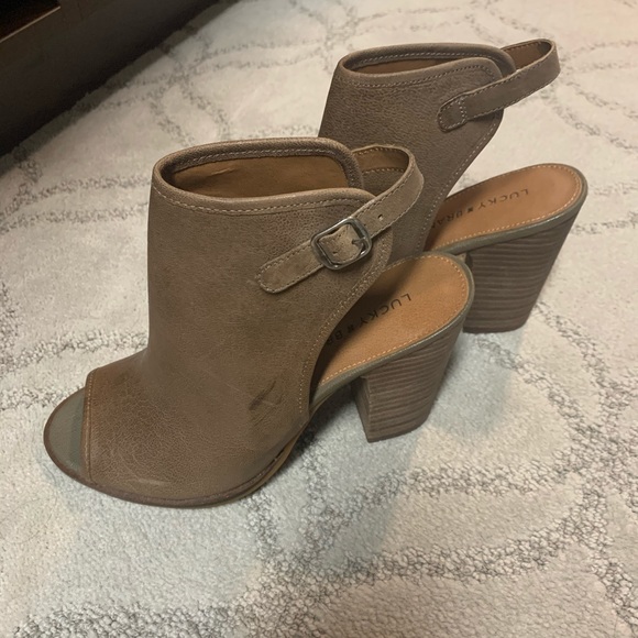 LUCKY BOOTIES - Picture 2 of 3